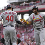 Cardenales aprovechan error de Elly De La Cruz en décima entrada para vencer 7-5 a los Rojos