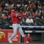 El hit de 2 carreras de Oswald Peraza en la novena guía Angelinos a superar Astros