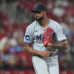 Sandy Alcántara vuelve a lanzar bien y los Marlins superan 5-1 a Mets