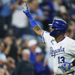 Jonrón de Bobby Witt Jr. en la octava entrada ayuda a Kansas City a evitar la barrida