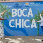 Clúster Turístico Boca Chica entrega el mural “Postales de Boca Chica”