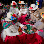 La hoja de coca es fuente de trabajo, espiritualidad e identidad