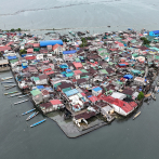 Filipinos luchan contra el avance del mar en una isla en vías de desaparición