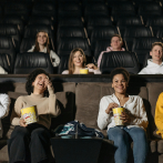 Etiqueta en la sala de cine para el disfrute colectivo