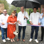 Abinader inaugura una carretera que impulsará el ecoturismo en Constanza