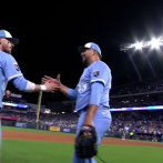 Los Reales retrasan el pase de los Azulejos a los playoffs