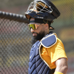 Webster Rivas se viste de amarillo atraído por la mística y por su abuelo