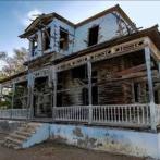 Investigarán si existieron manos criminales en incendio de emblemática villa en Monte Cristi