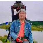 Influencer Tang Feiji muere a los 55 años tras sufrir accidente aéreo durante una transmisión en vivo
