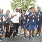 El campeón Olímpico Félix Díaz inspira a jóvenes atletas en los Juegos Escolares