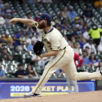 Brandon Woodruff no estará disponible para lanzar en la NLDS contra los Cub