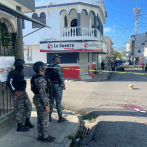 Policía investiga hecho en que dos hombres fallecieron y tres resultaron heridos en Santiago