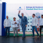 Abinader entrega más de 400 apartamentos en Santo Domingo Este