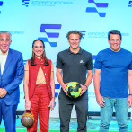 Diego Forlán promueve el fútbol en República Dominicana