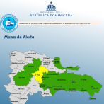 Dan estricto seguimiento a onda tropical; 17 provincias en alerta