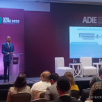 Joel Santos llama al sector privado a trabajar con el público para mejorar servicio eléctrico