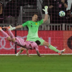 Messi anota 2 goles y el Inter Miami vence 3-1 a Nashville en inicio de playoffs