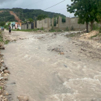 Dos mil familias en dos barrios de Barahona “amenazadas” por desbordamiento de Arroyito
