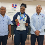 Pesista Crismery recibe la plata tras positivo de Sarría en JJCC El Salvador