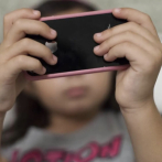 Plataforma prohibirá chateo entre IA y menores tras suicidio de adolescente