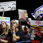 Israel identifica los restos de tres rehenes entregados por Hamás