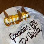 Comer en Cartagena, Colombia, un rico y original postre: “Cheesecake de caramelo salado”