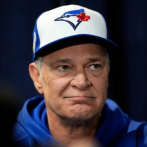 Mattingly deja el cuerpo técnico de los Azuelos que renuevan contrato del mánager John Schneider