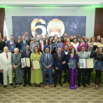 Escuela Nacional de Locución Otto Rivera celebra 60 años, reconoce locutores de varias generaciones