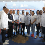 Ministro Kelvin Cruz inicia construcción de 11 techados multiusos en SDE