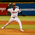 Ureña y Pimentel conducen a los Toros a derrotar a los Leones del Escogido