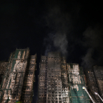 Investigan corrupción y negligencia en incendio en Hong Kong que dejó al menos 128 muertos