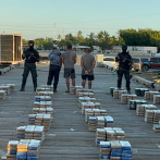 Incautan 1.5 toneladas de cocaína y apresan a tres hombres en costas del municipio de Baní