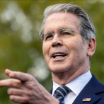 EE.UU. recorta beneficios fiscales y revisará remesas