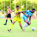 El Atlético Pantoja supera 2 goles por 0 a los Delfines del Este; Salcedo y Moca FC empatan