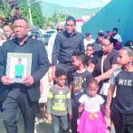 Familiares de Noelvin claman por justicia durante marcha
