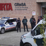 Policía española registra laboratorio por posible fuga del virus de peste porcina africana