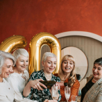 ¡Atención! Gestos inapropiados al momento de brindar