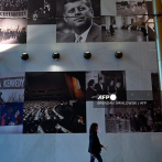 Artistas cancelan sus funciones en el Kennedy Center tras ser rebautizado como Trump-Kennedy Center