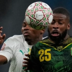 Senegal supera a Mali y avanza a semifinales de la Copa Africana, Marruecos elimina a Camerún