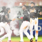 Hit de Junior Lake elimina Gigantes y los Leones se quedan solos en primero