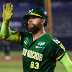 Los Toros firman a Eric Filia y al pitcher Faustino Carrera