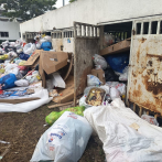 La Ciudad Juan Bosch está sumergida en la basura