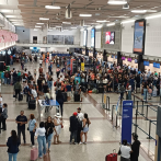 Ciudadanos se quejan por precio del nuevo pasaporte electrónico