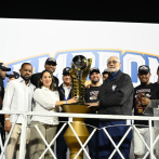 Banreservas entrega copa a los Leones del Escogido, campeones de la Lidom 2025-26