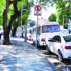 Digesett y ADN actuarán contra estacionamiento de vehículos en alrededores de parques