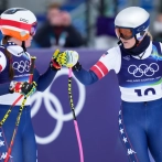 Vonn prueba rodilla lesionada en entrenamiento olímpico y celebra buena carrera