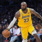 LeBron anota 20 puntos en el triunfo de los Lakers sobre los Warriors