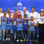 Entregan dos polideportivos al deporte en Puerto Plata