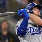 Dodgers acuerdan hasta 2027 con Max Muncy y renuevan a Kiké Hernández