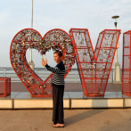 Así celebra el mundo el Día del Amor y la Amistad